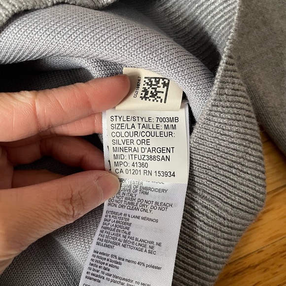 Canada Goose Crewneck Sweater - Picture 5 of 7